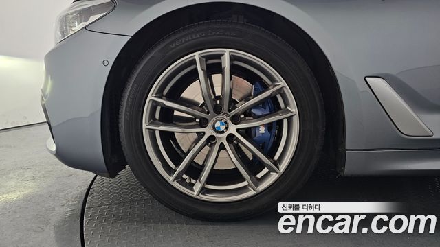 BMW 5 Series (G30) 530i M Sport Package Plus 2018 — фото 5