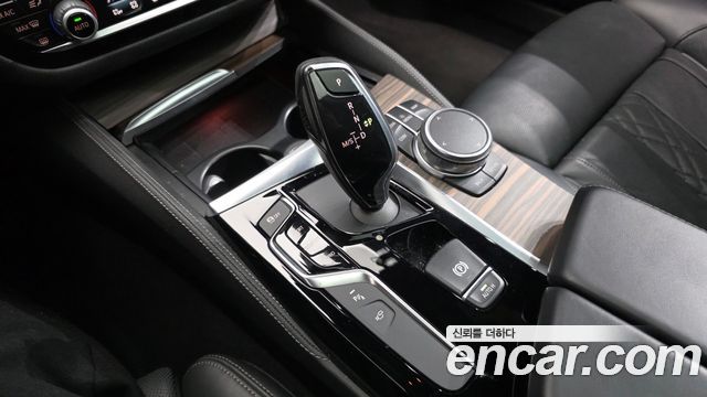 BMW 5 Series (G30) 530i M Sport Package Plus 2018 — фото 9