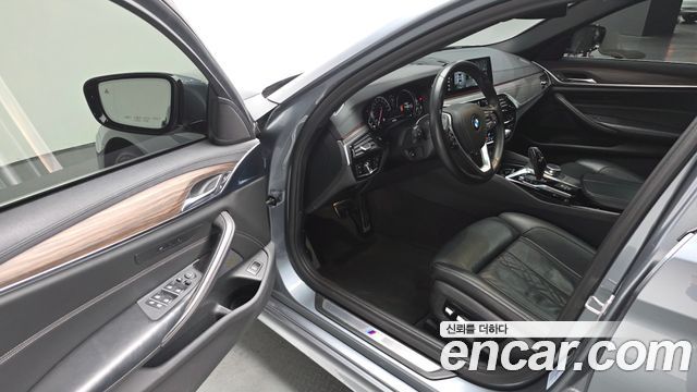 BMW 5 Series (G30) 530i M Sport Package Plus 2018 — фото 12
