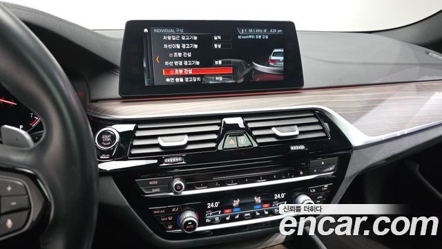 BMW 5 Series (G30) 530i M Sport Package Plus 2018 — фото 17