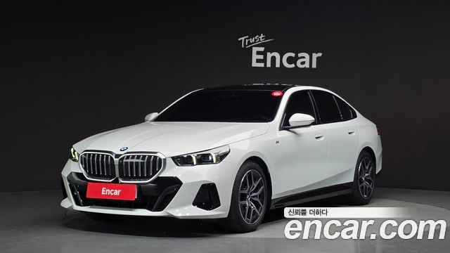 BMW 5 Series (G60) 520i M Sport 2025 — фото 1