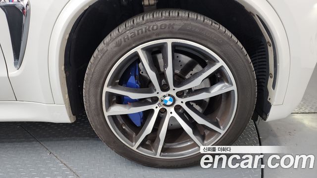 BMW X5M (F15) 4.4 2015 — фото 5