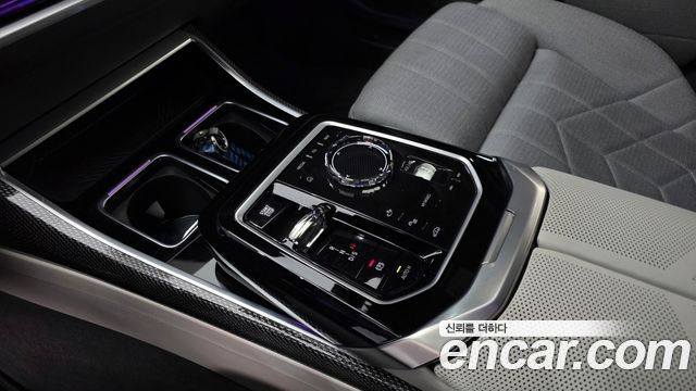 BMW 7 Series (G70) 750e xDrive M Sport 2025 — фото 9