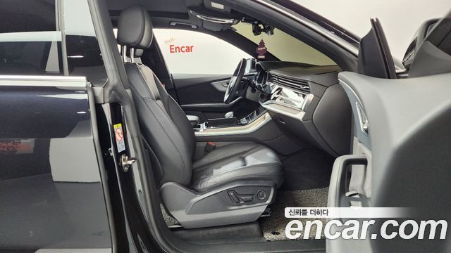 Audi Q8 (4M) 45 TDI Quattro Premium 2021 — фото 11