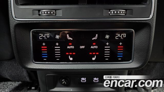 Audi Q8 (4M) 45 TDI Quattro Premium 2021 — фото 19