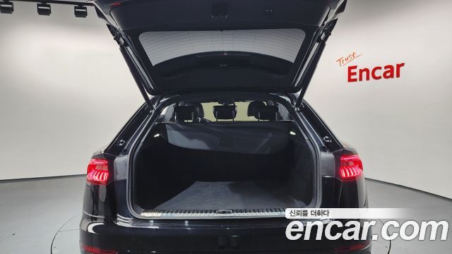 Audi Q8 (4M) 45 TDI Quattro Premium 2021 — фото 20