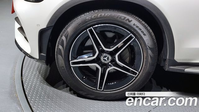 Mercedes-Benz GLC-Class (X253) GCL300 4MATIC Coupe 2023 — фото 5