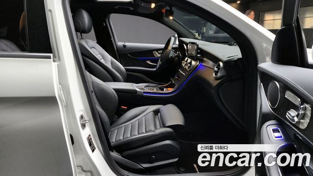 Mercedes-Benz GLC-Class (X253) GCL300 4MATIC Coupe 2023 — фото 10