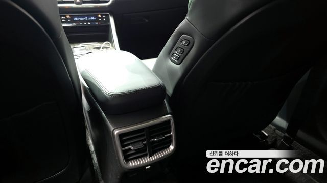 Kia K5 (III) 1.6 Turbo Prestige 2023 — фото 19