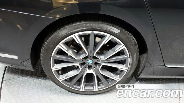 BMW 7 Series (G11) 745Le iPerformance M Sport 2020 — фото 5