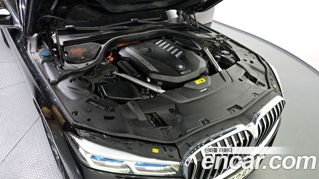 BMW 7 Series (G11) 745Le iPerformance M Sport 2020 — фото 6