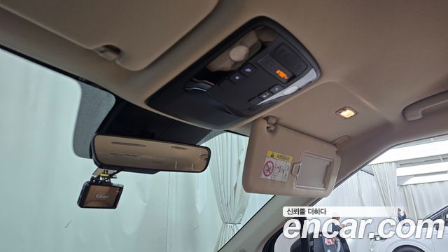 Kia Carnival (IV) Gasoline 9-Seater Prestige 2023 — фото 17
