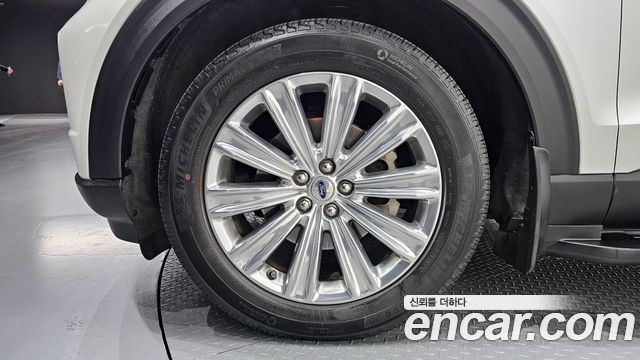 Ford Explorer (VI) 2.3 LimIted 4WD 2020 — фото 5