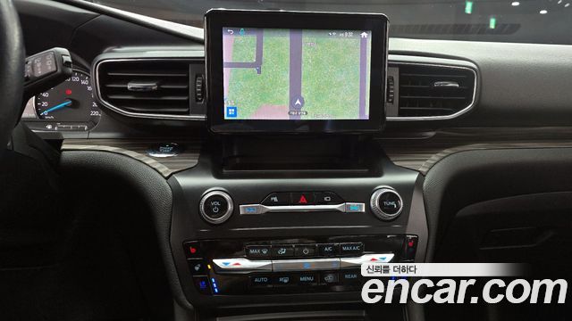 Ford Explorer (VI) 2.3 LimIted 4WD 2020 — фото 16