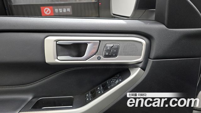 Ford Explorer (VI) 2.3 LimIted 4WD 2020 — фото 17