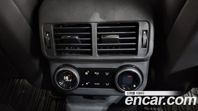 Land Rover Range Rover Velar 3.0 P400 Dynamic HSE 2025 — фото 19