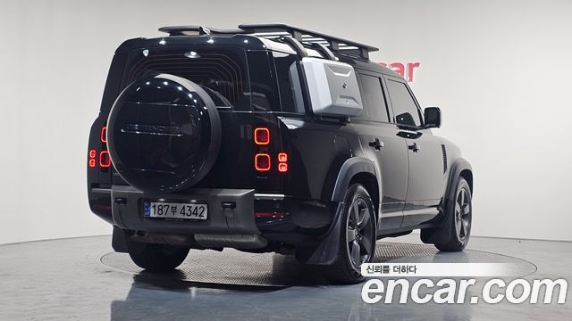 Land Rover Defender (L663) 130 D300 X-Dynamic HSE 2024 — фото 2