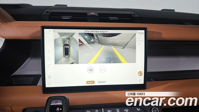Land Rover Defender (L663) 130 D300 X-Dynamic HSE 2024 — фото 15