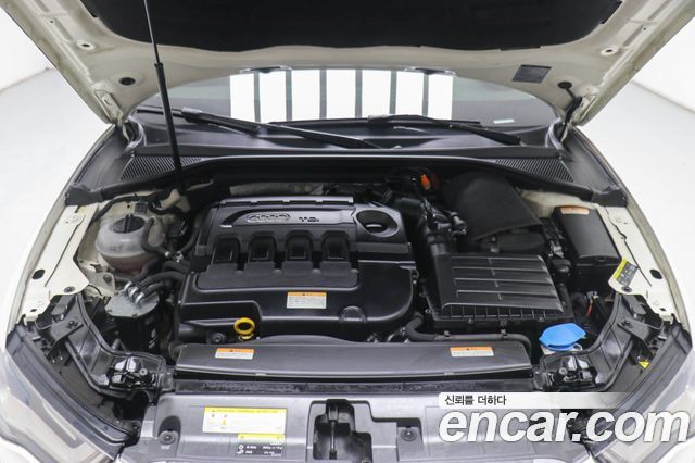 Audi A3 2.0 TDI Dynamic 8V 2014 — фото 24