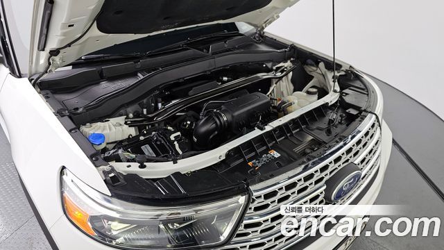 Ford Explorer (VI) 2.3 LimIted 4WD 2020 — фото 6