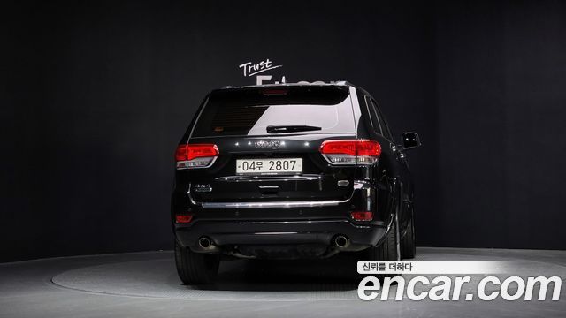 Jeep Grand Cherokee 3.0 Diesel Overland WK2 2016 — фото 4