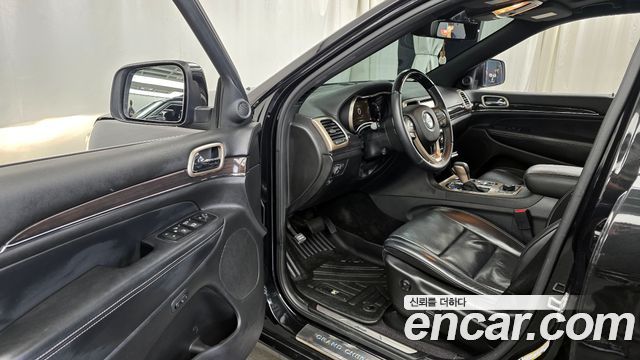 Jeep Grand Cherokee 3.0 Diesel Overland WK2 2016 — фото 10