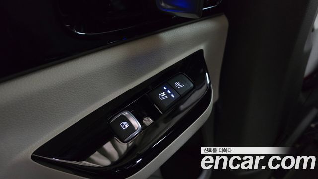 Kia Carnival (IV) Diesel 9-Seater Hi-Limousine Signature 2021 — фото 18