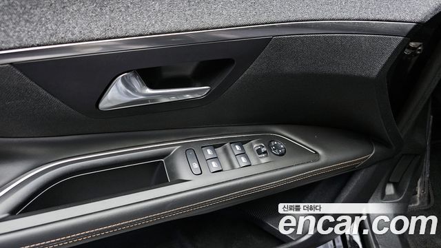 Peugeot 3008 (II) 1.6 BlueHDi GT Line 2018 — фото 14