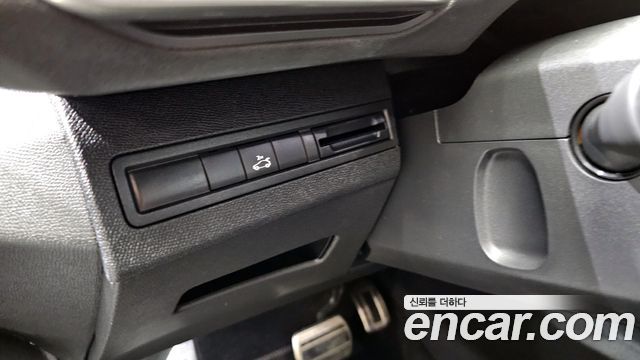 Peugeot 3008 (II) 1.6 BlueHDi GT Line 2018 — фото 15