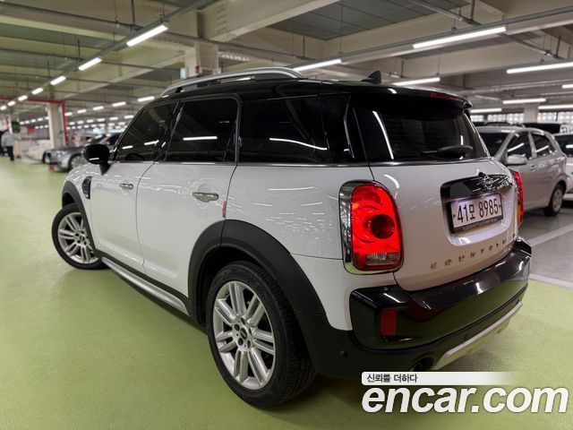 MINI Cooper Countryman HIGH 2nd 2018 — фото 7