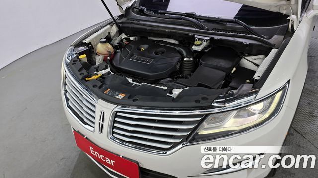 Lincoln MKC 2.0 AWD 2018 — фото 6