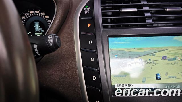 Lincoln MKC 2.0 AWD 2018 — фото 9
