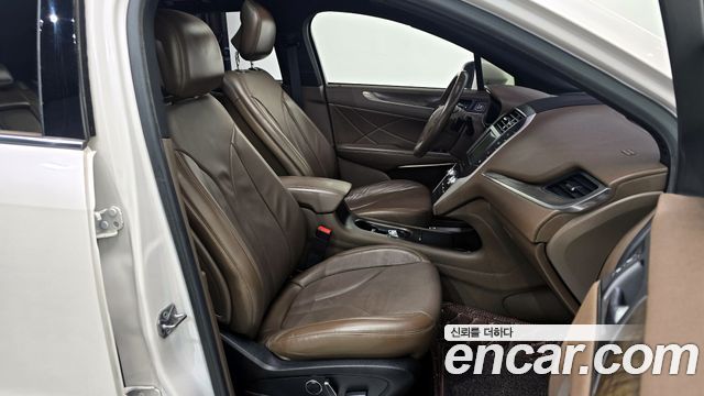Lincoln MKC 2.0 AWD 2018 — фото 12