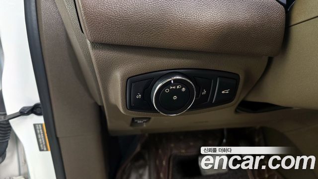 Lincoln MKC 2.0 AWD 2018 — фото 13