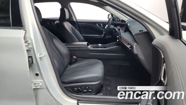 Kia K8 2.5 Gasoline 2WD Noblesse 2025 — фото 15