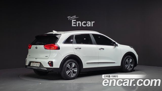 Kia Niro 1.6 HEV Noblesse Special 2021 — фото 2