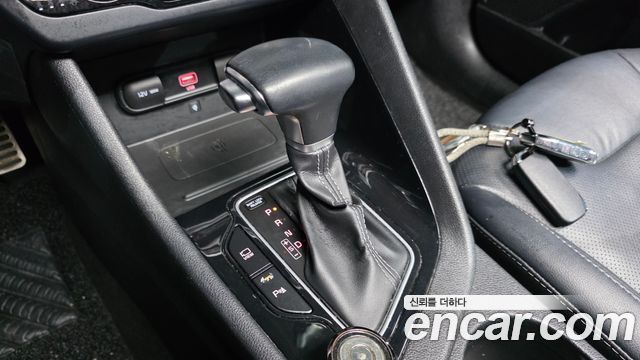 Kia Niro 1.6 HEV Noblesse Special 2021 — фото 9