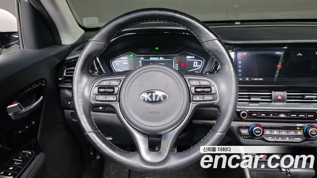 Kia Niro 1.6 HEV Noblesse Special 2021 — фото 14