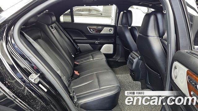 Lincoln Continental (X) 3.0 AWD 2019 — фото 12