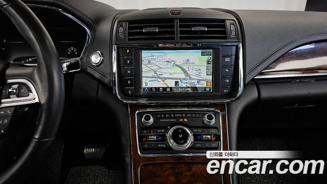 Lincoln Continental (X) 3.0 AWD 2019 — фото 14