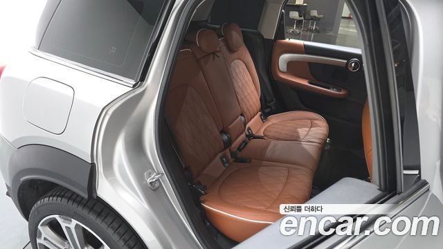 MINI Cooper S Countryman ALL4 Classic 2nd 2024 — фото 11