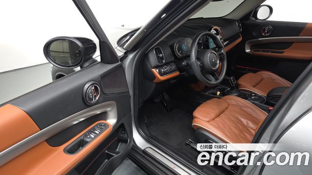 MINI Cooper S Countryman ALL4 Classic 2nd 2024 — фото 12