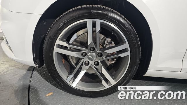 Audi A4 (B9) 40 TFSI Premium 2019 — фото 5