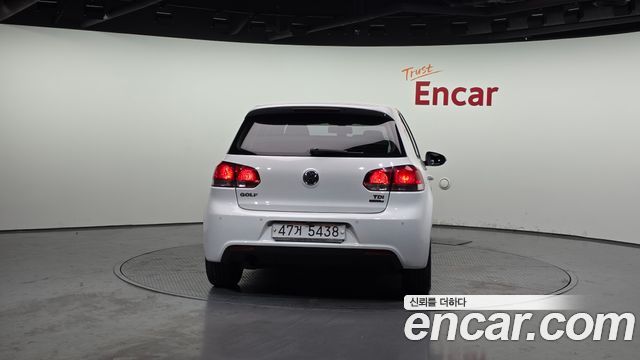 Volkswagen Golf (VI) 1.6 TDI Blue Motion StyleEdition 2013 — фото 4