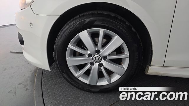 Volkswagen Golf (VI) 1.6 TDI Blue Motion StyleEdition 2013 — фото 5