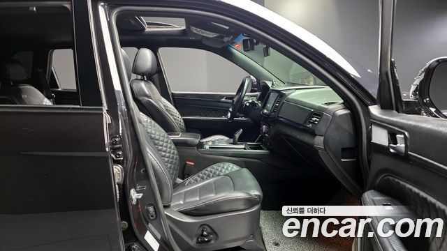 KG Mobility (SsangYong) Rexton Diesel 2.2 4WD The Black 2023 — фото 10