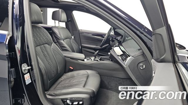BMW 5 Series (G30) 523d xDrive M Sport 2021 — фото 11