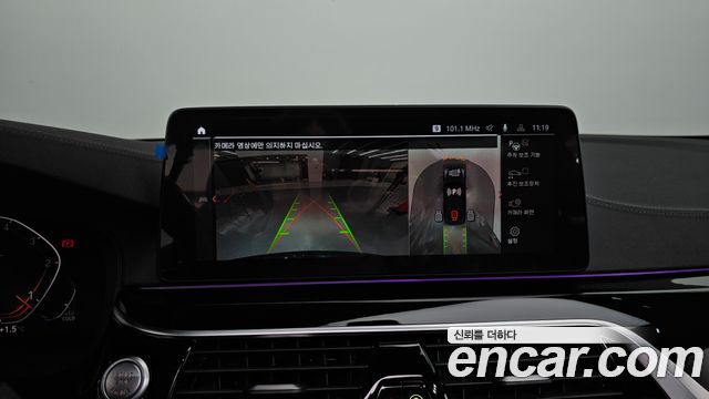 BMW 5 Series (G30) 523d xDrive M Sport 2021 — фото 16