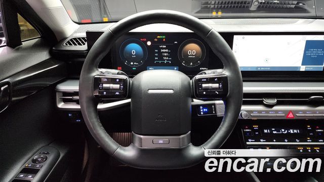 Hyundai Grandeur (GN7) 2,5 Gasoline 2WD Premium 2023 — фото 13
