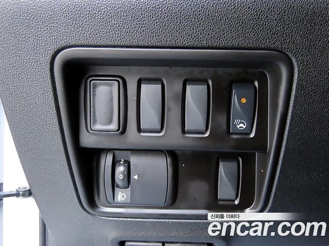 Renault Korea QM6 2.0 GDe LE Signature 2WD 2023 — фото 16
